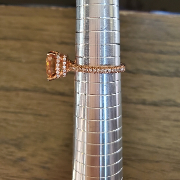 Soild Sterling silver rose gold plated engagement ring and wedding band set - Picture 8 of 16